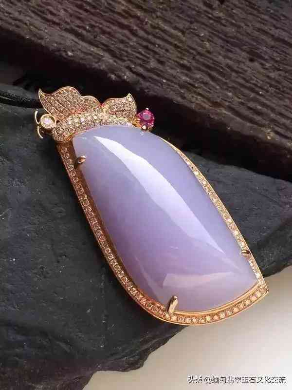 紫罗兰翡翠属于什么档次(紫色翡翠属于什么档次)插图6