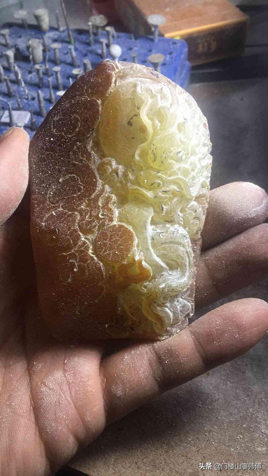 蜜蜡为什么不能送人(蜜蜡为什么不能送人蜜蜡怎么这么轻)