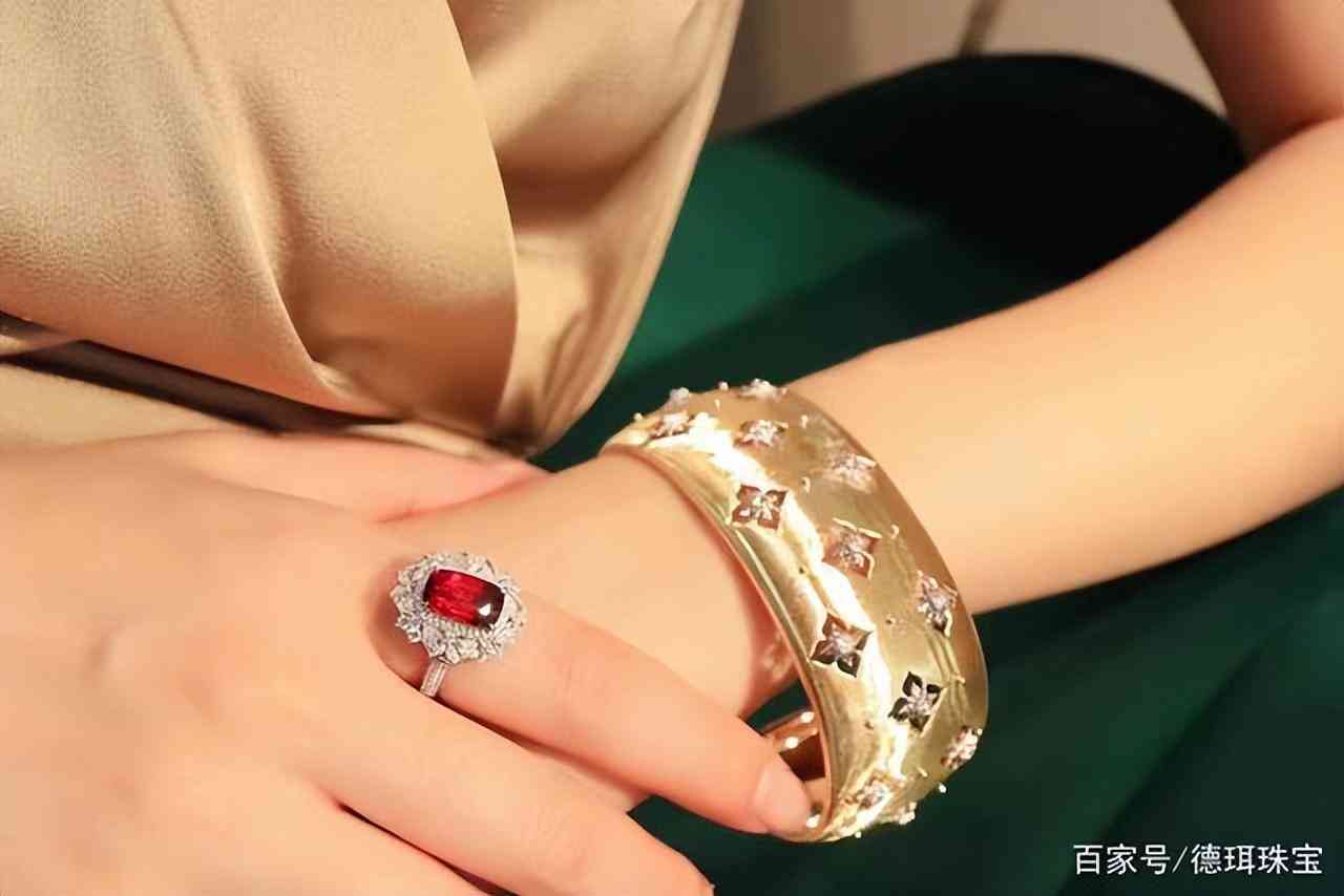 鸽血红宝石多少钱一克(鸽血红宝石多少钱一克拉)