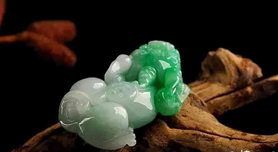翡翠貔貅有什么讲究(翡翠貔貅有什么讲究没)