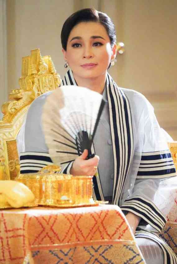 戴黑珍珠的含义(戴黑珍珠的含义是什么)