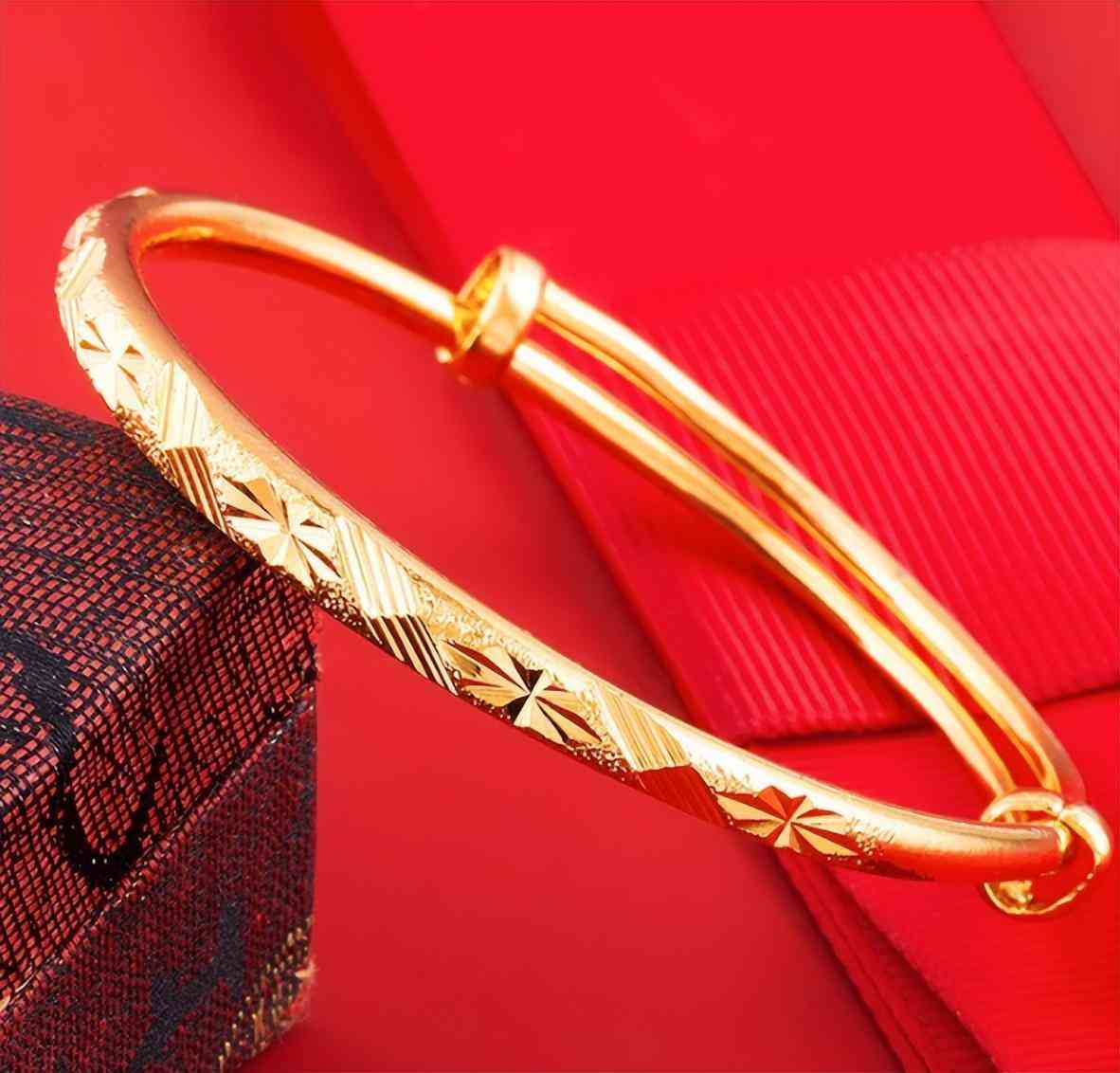 周大福黄金手镯价格(周大福黄金手镯款式图片及价格)