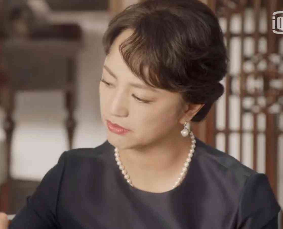 长期佩戴珍珠的8大好处(佩戴珍珠对人体的十大好处)