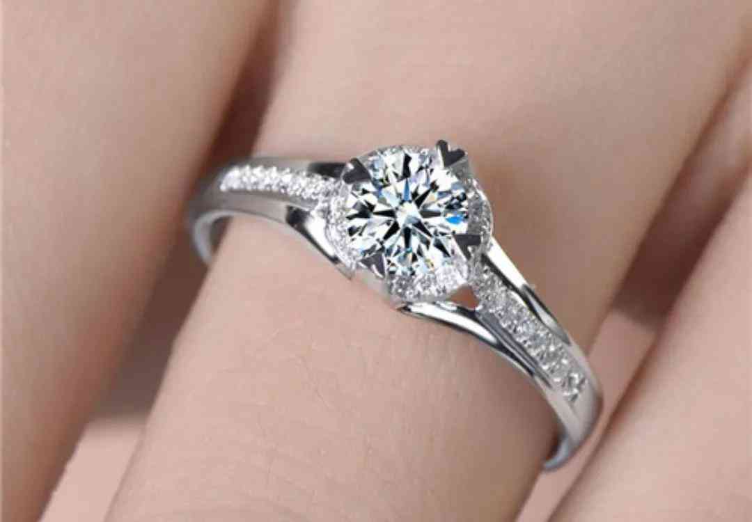 国内十大钻戒品牌排行榜(国内十大钻戒品牌排行榜)