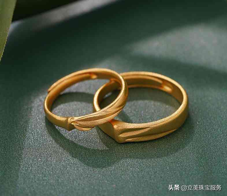 2000块钱的金戒指大概多少克(2000块钱的金戒指大概多少克重)