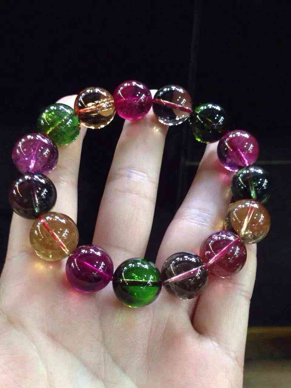 天然碧玺的功效与作用(天然碧玺的功效与作用禁忌)