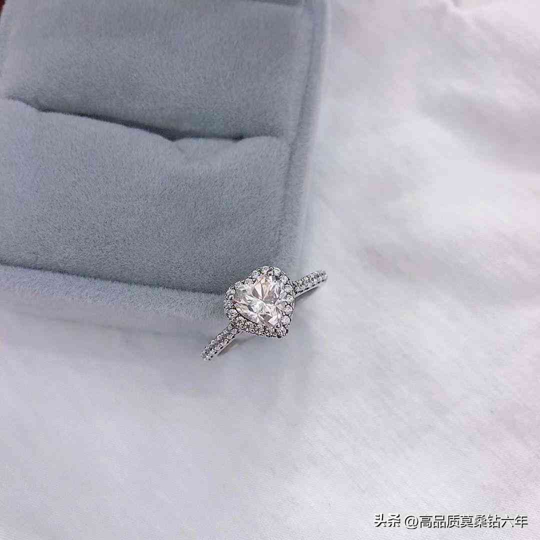 莫桑钻的价格(锆石和莫桑钻的价格)