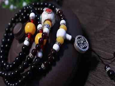 黑曜石佩戴禁忌男(黑曜石吊坠佩戴禁忌男)