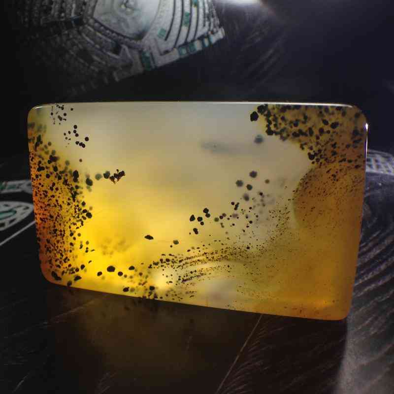 玉髓手镯如何辨别真假(玉髓手镯如何辨别真假视频)