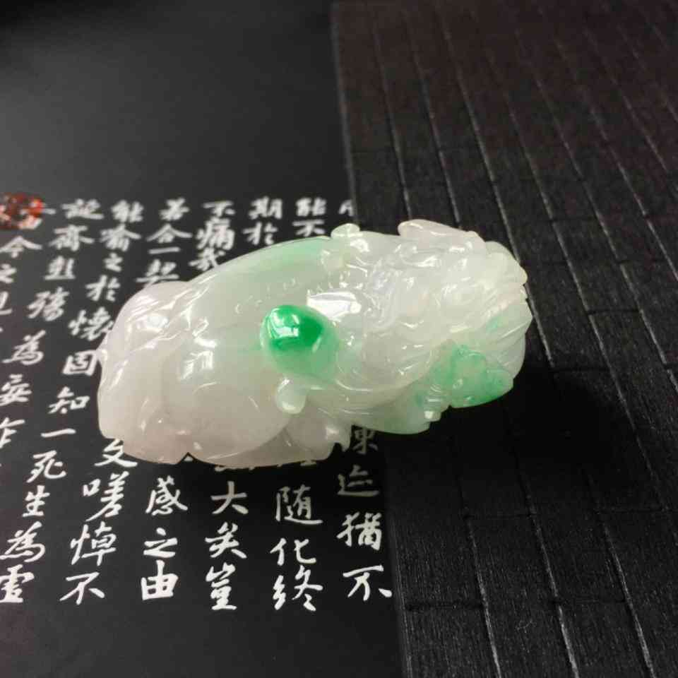 黄翡貔貅价格(黄翡貔貅价格表)