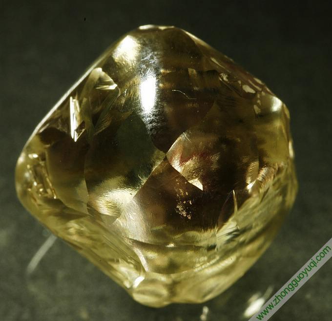 天然宝石价格(天然红宝石价格)