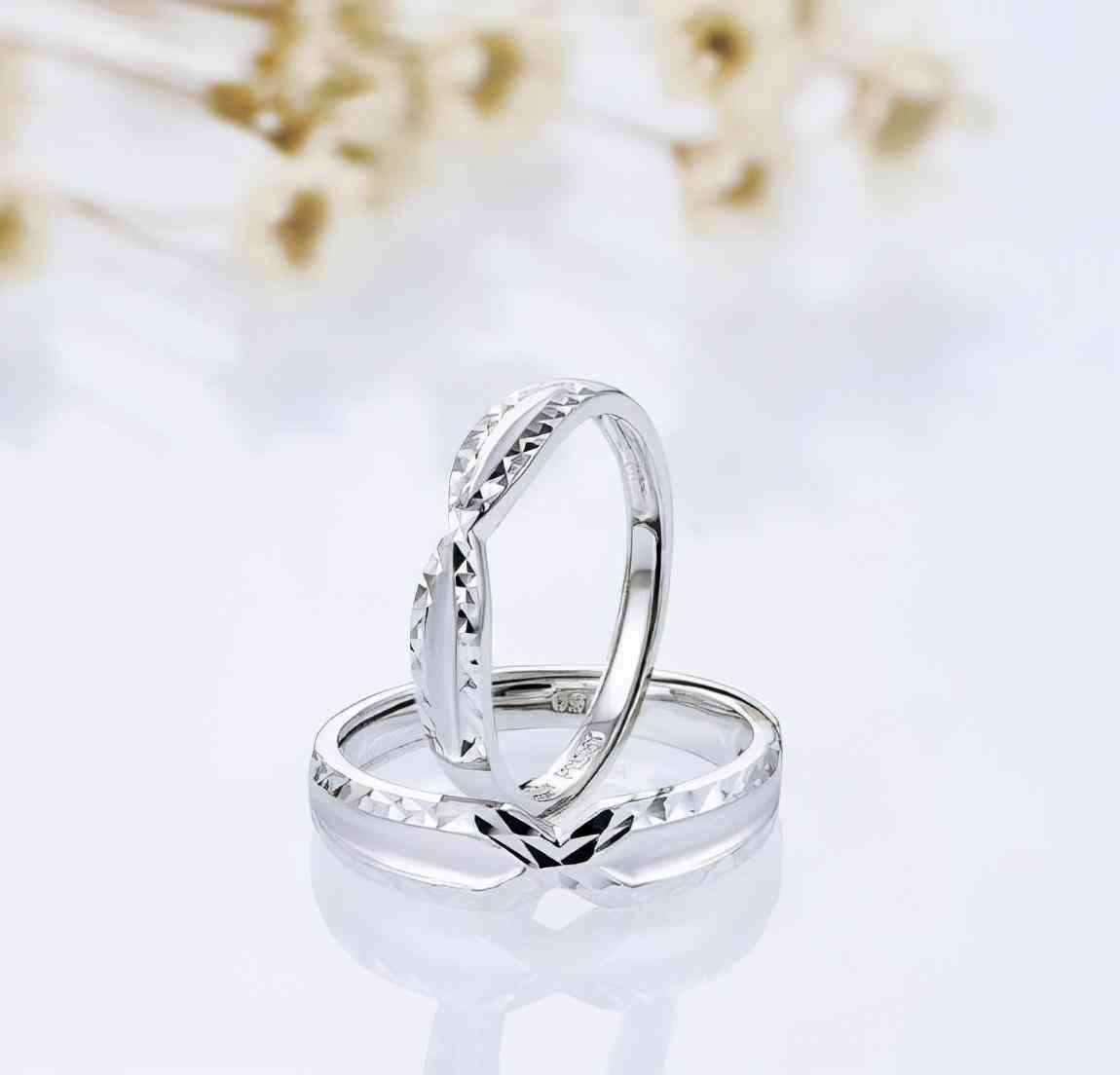 铂金结婚对戒价格(铂金结婚对戒款式图片)