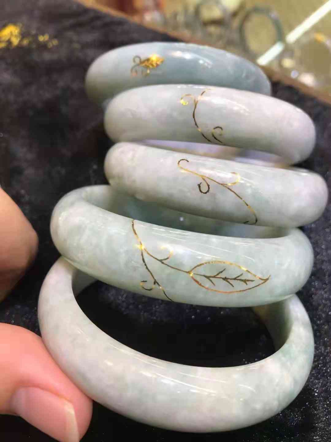 玉镯摔断了有什么办法修复(玉镯摔断了有什么办法修复好)