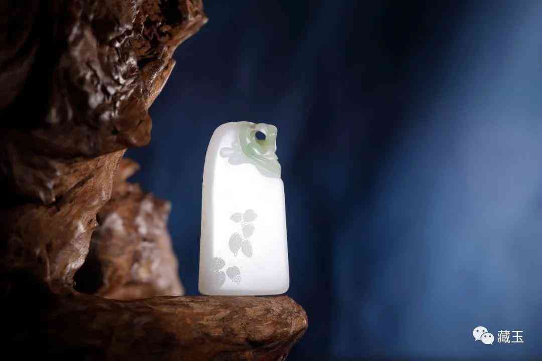 假玉镯怎样辨认(假玉镯怎么辨别)