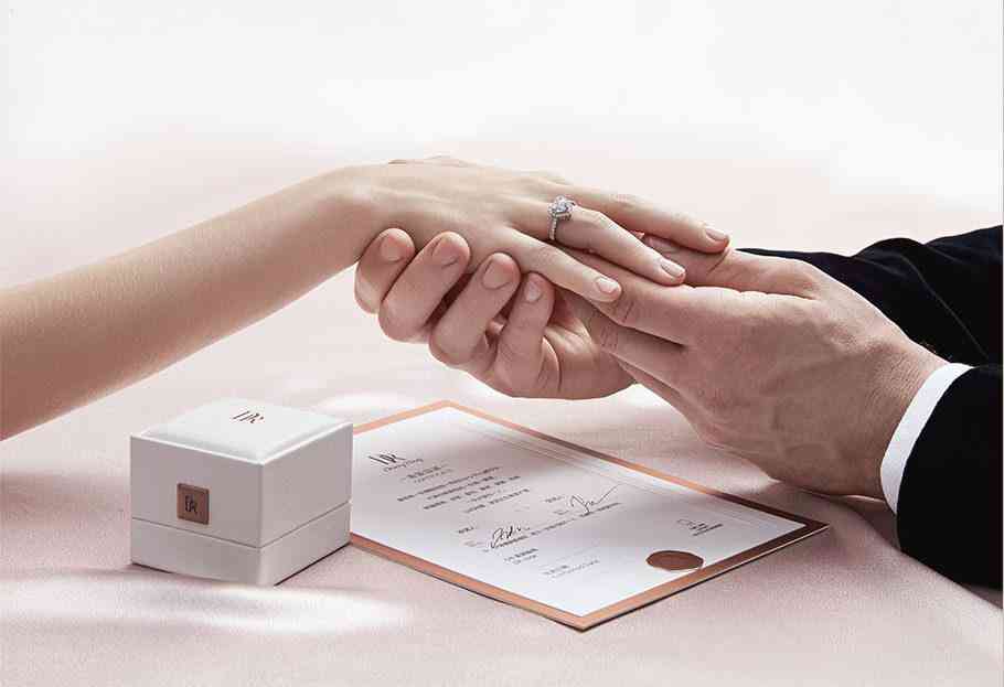 怎样介绍一款钻戒(怎么介绍一款钻石戒指)