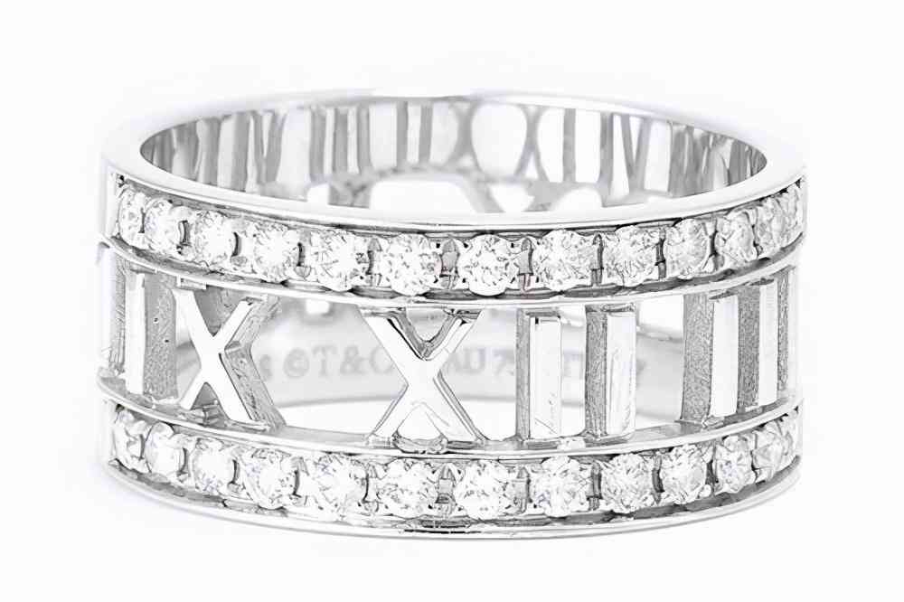 白金钻石戒指能卖多少钱(白金钻戒值多少钱)