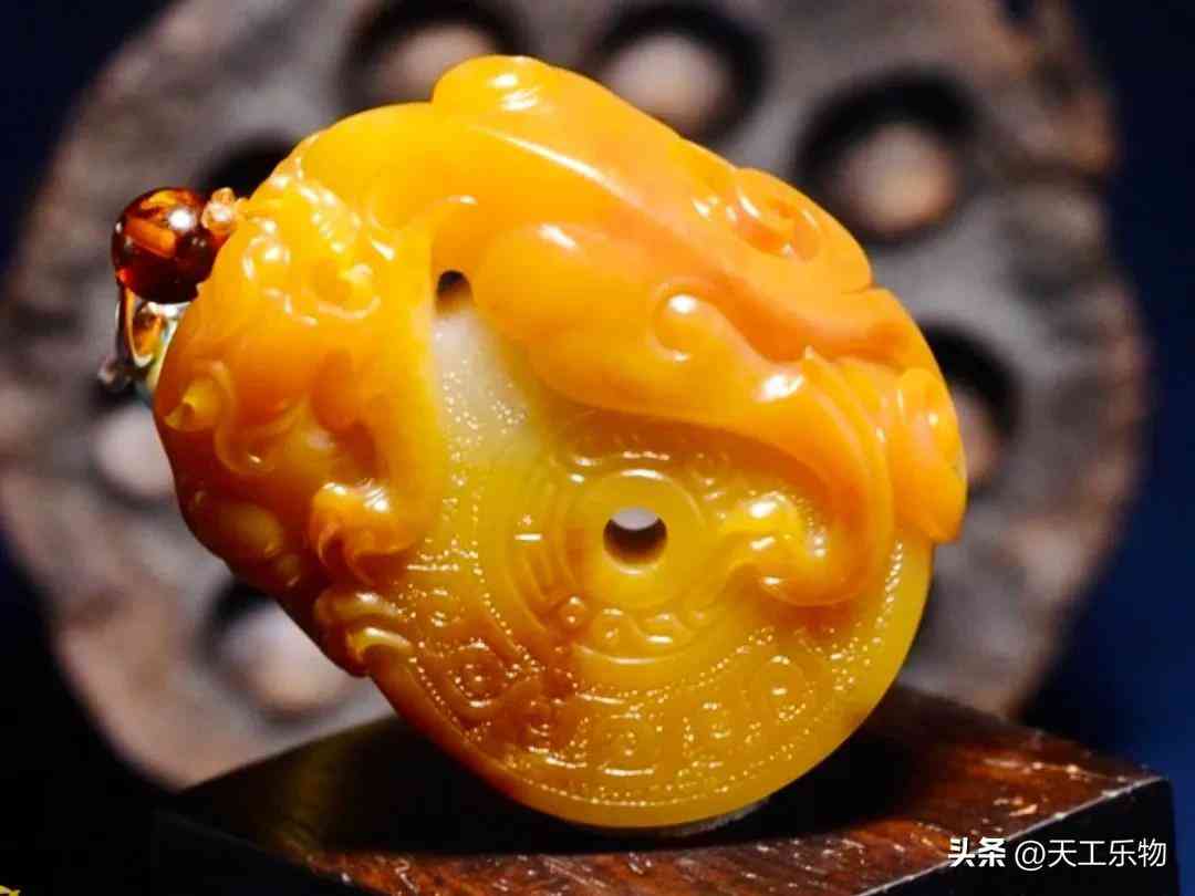 几百元的和田玉手镯是真的吗(几百块钱的和田玉镯子是真的吗)