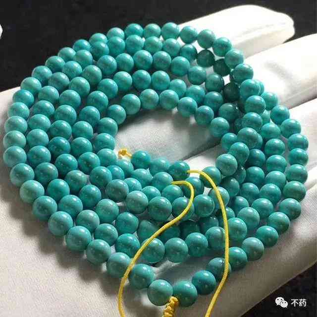 绿松石贴身戴两天就变色了(绿松石能碰水吗)
