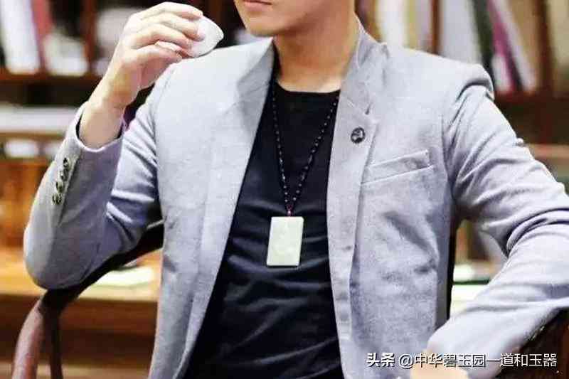 和田玉吊坠一般多少钱(和田玉吊坠价格一般多少)