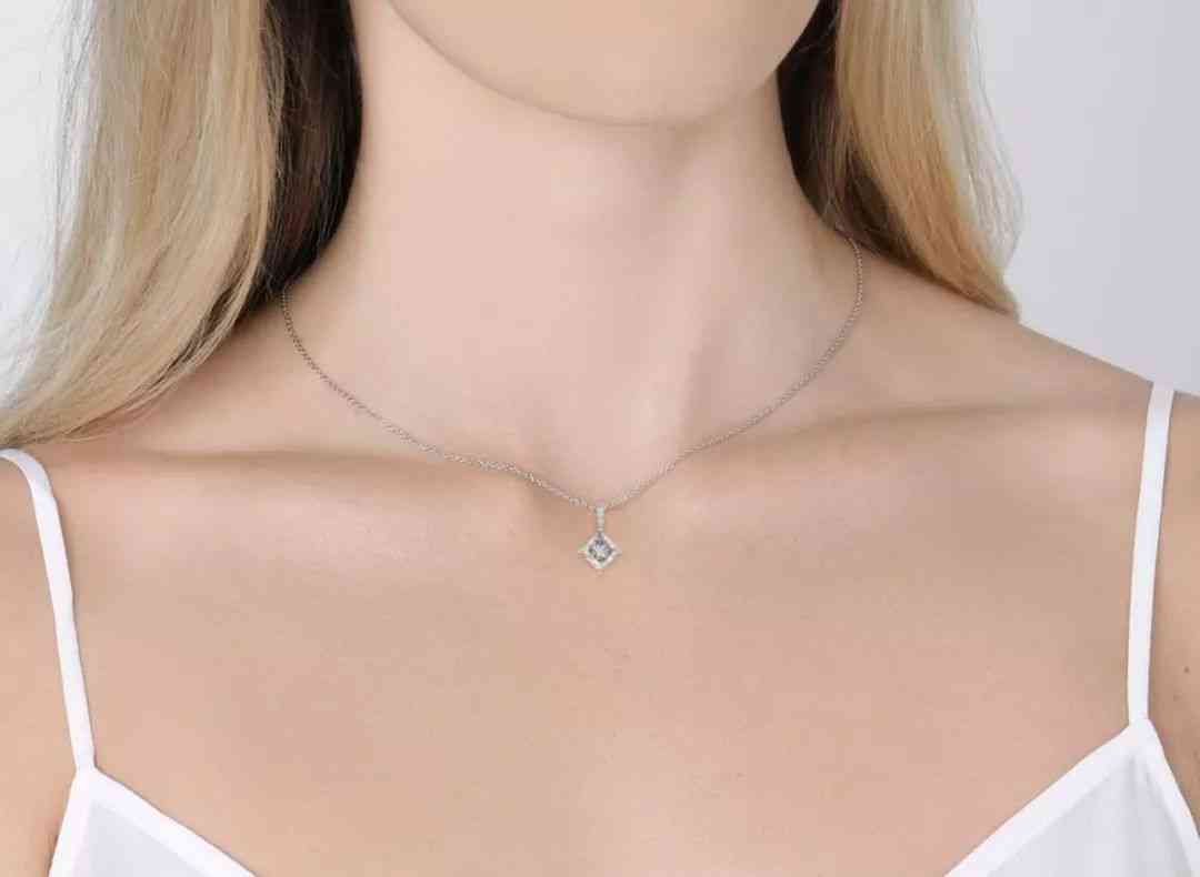 天然水晶手链专卖(纯天然水晶手链批发)