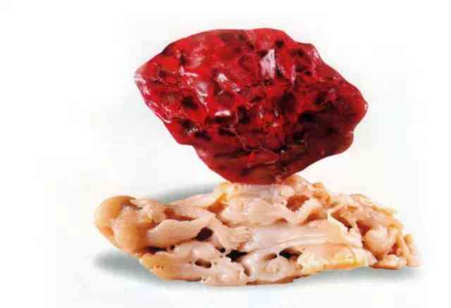 手电鉴别鸡血石(最不值钱的鸡血石图片)