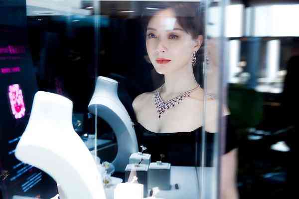 2021中国国际珠宝首饰展览会(2021中国国际珠宝首饰展览会提升)