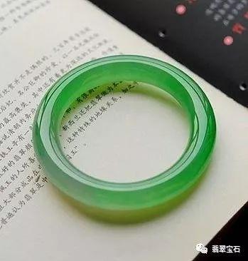 冰种翡翠手镯市场价格(冰种翡翠手镯 价格)