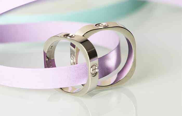 一对铂金情侣戒指大概多少钱(铂金对戒一对大概多少钱)