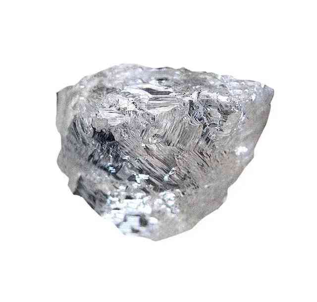 绿幽灵水晶(绿幽灵水晶是天然的吗)