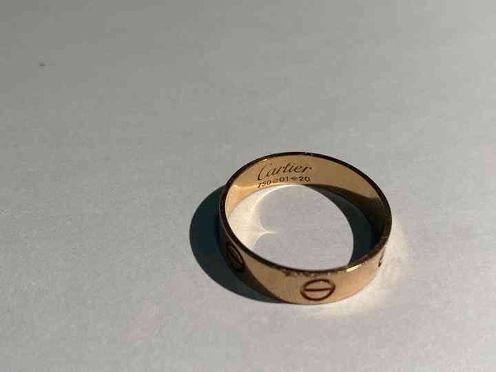 卡地亚戒指love对戒(卡地亚戒指love戒指)