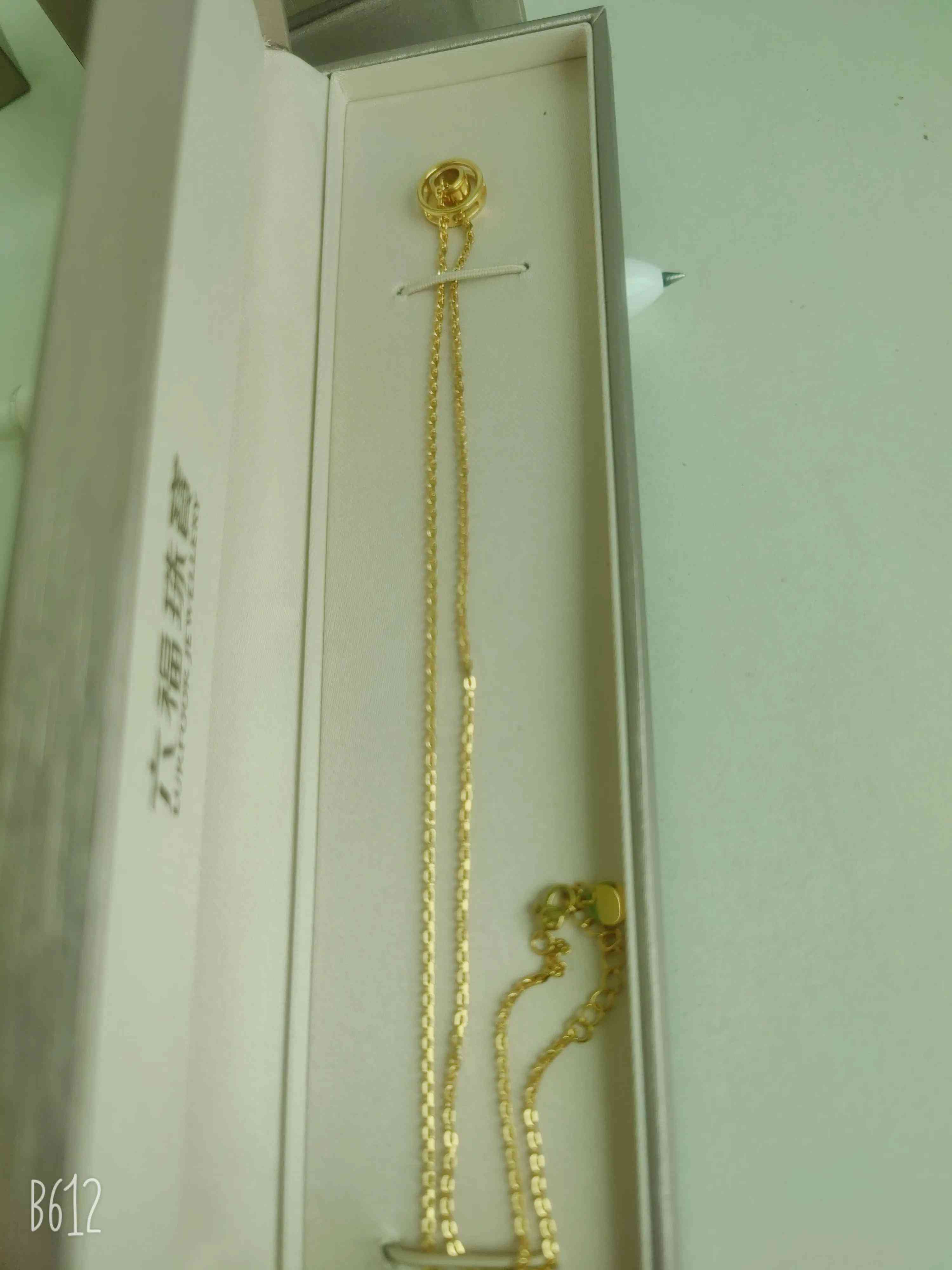 如何买钻戒须知(怎么买钻戒性价比高)