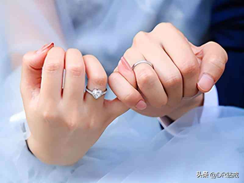 dr婚戒一对一般多少钱(dr戒指最低多少钱一对)