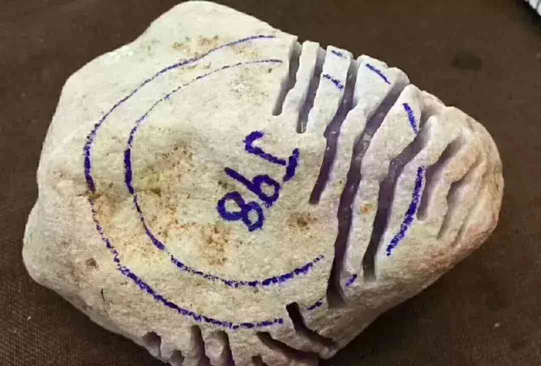 正冰种翡翠现在什么价位(翡翠中正冰是什么级别)