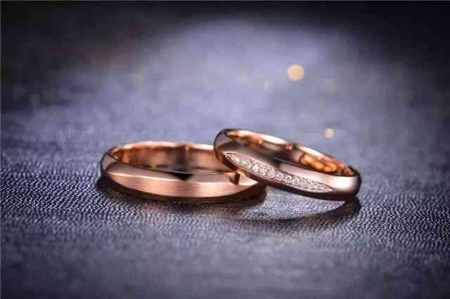 结婚对戒一般多少钱合适(结婚对戒多少钱一对)