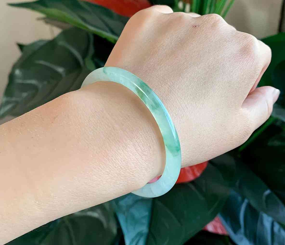 和田玉籽料一般多少钱(和田玉籽料多少钱一块)