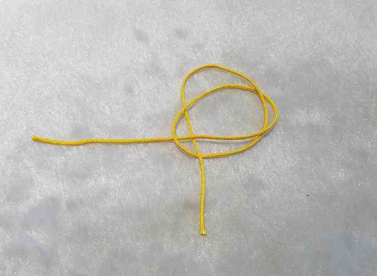 佛头三通收尾打结方法(三通手串穿绳方法图解)插图6