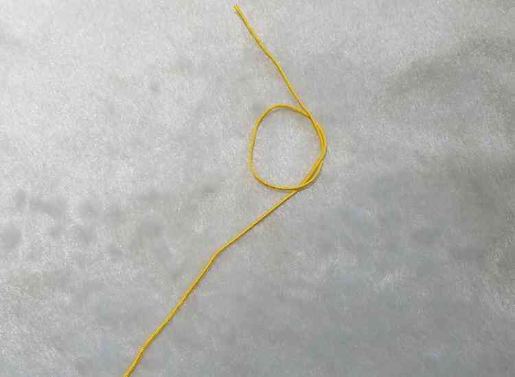 佛头三通收尾打结方法(三通手串穿绳方法图解)插图4