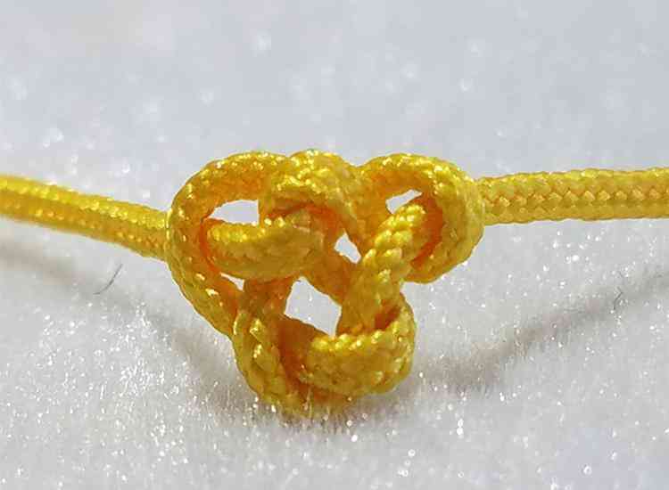 佛头三通收尾打结方法(三通手串穿绳方法图解)插图