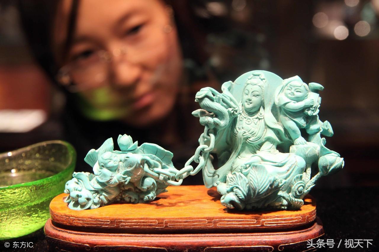 这个矿年产绿松石30吨，10年前因资源枯竭而封矿，如今一克5000元