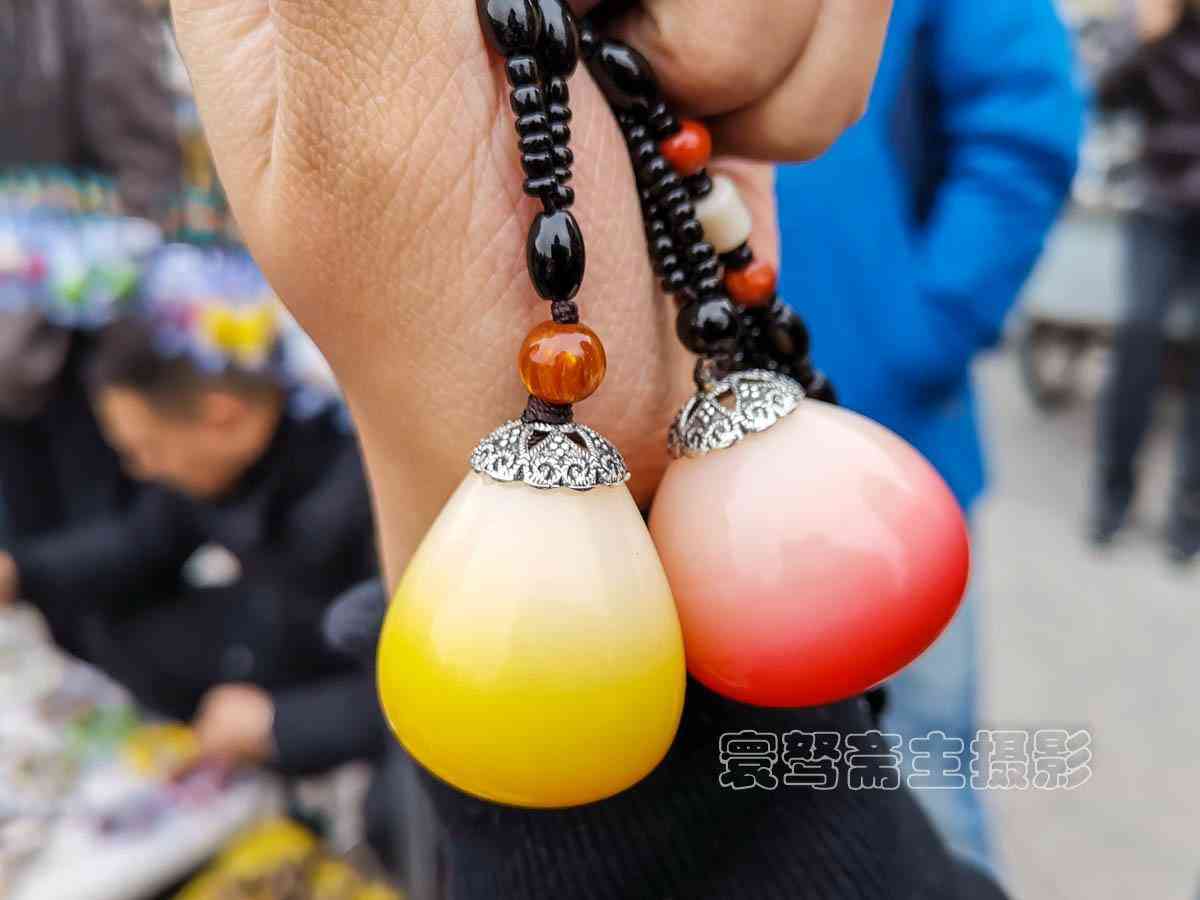 想知道“千眼菩提”是一种什么样的文玩饰品么,那就来这里看看吧