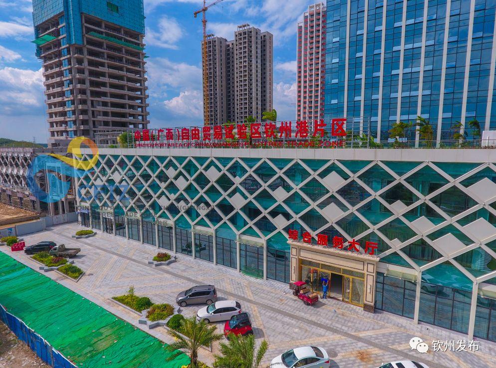 钦州化妆品套盒贴牌(钦州化妆品套盒贴牌)