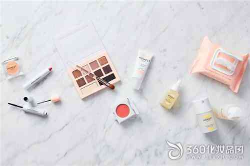 护肤品是化妆品吗(什么是护肤品什么是化妆品)插图1