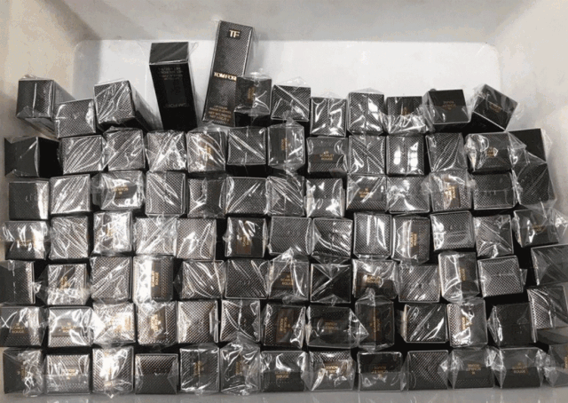 网购化妆品店图片真实高清(网购化妆品店图片真实高清无水印)插图3