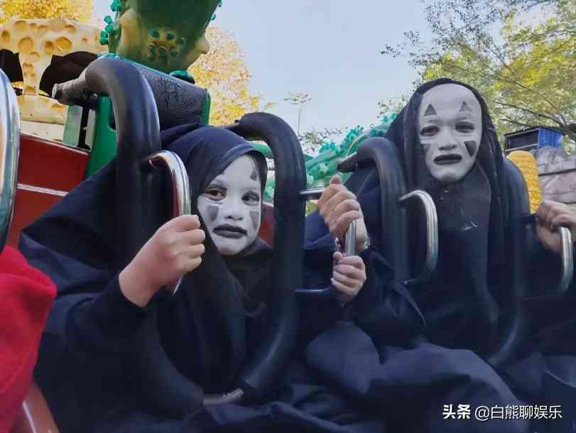 无脸男化妆品视频(无脸男仿妆图片)插图3