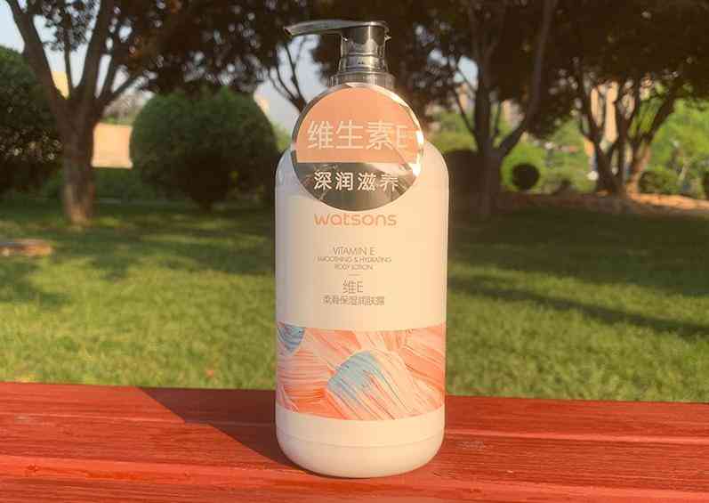 挤出来有很多泡泡的化妆品(挤出泡泡的瓶子)插图1