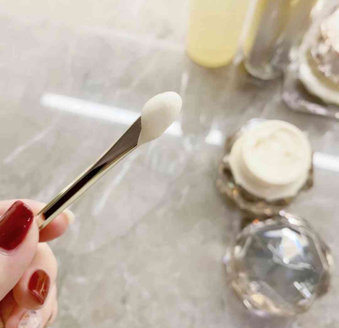 日本旅游买什么化妆品最好(日本最值得买的化妆品有哪些)插图5 日本旅游买什么化妆品最好(日本最值得买的化妆品有哪些)插图5