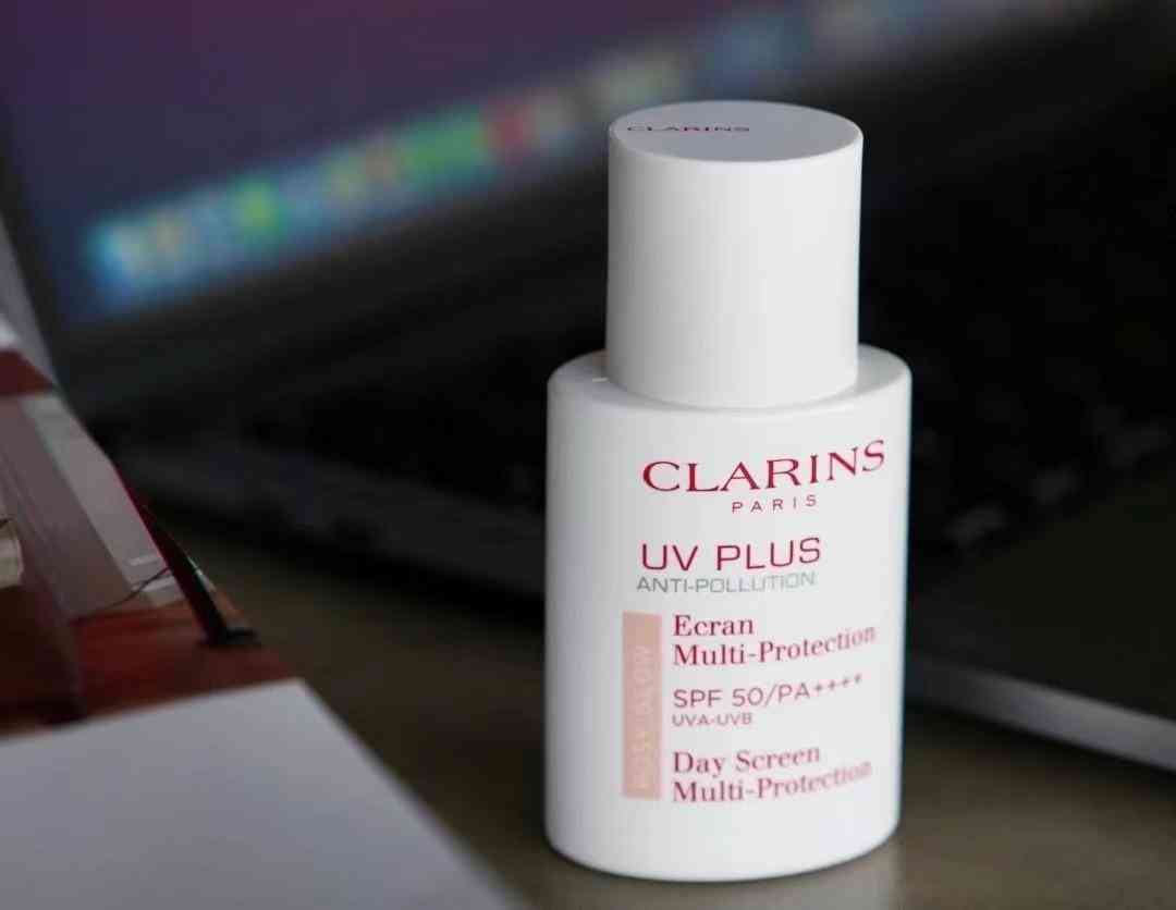 有没有保湿又防晒的化妆品(化妆品防晒霜哪个好用)插图4 有没有保湿又防晒的化妆品(化妆品防晒霜哪个好用)插图4