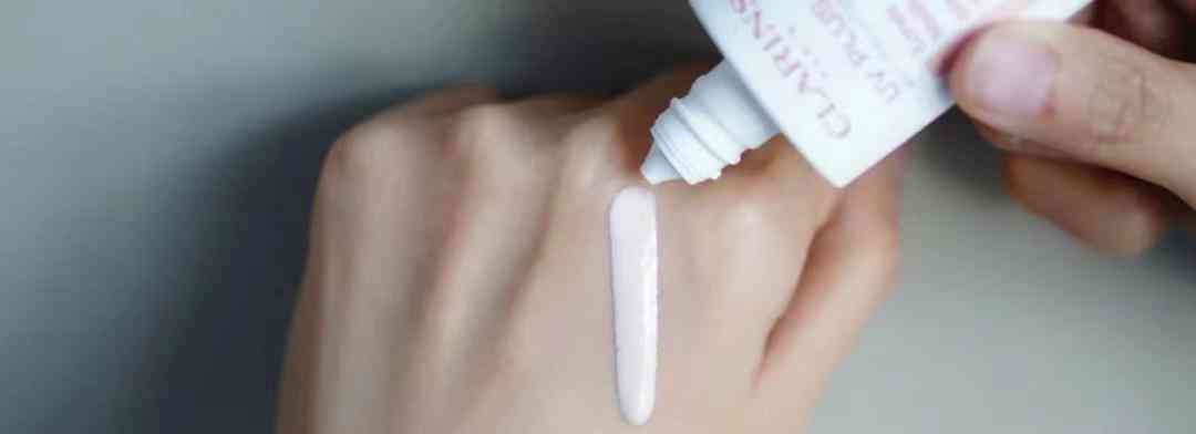 有没有保湿又防晒的化妆品(化妆品防晒霜哪个好用)插图6 有没有保湿又防晒的化妆品(化妆品防晒霜哪个好用)插图6