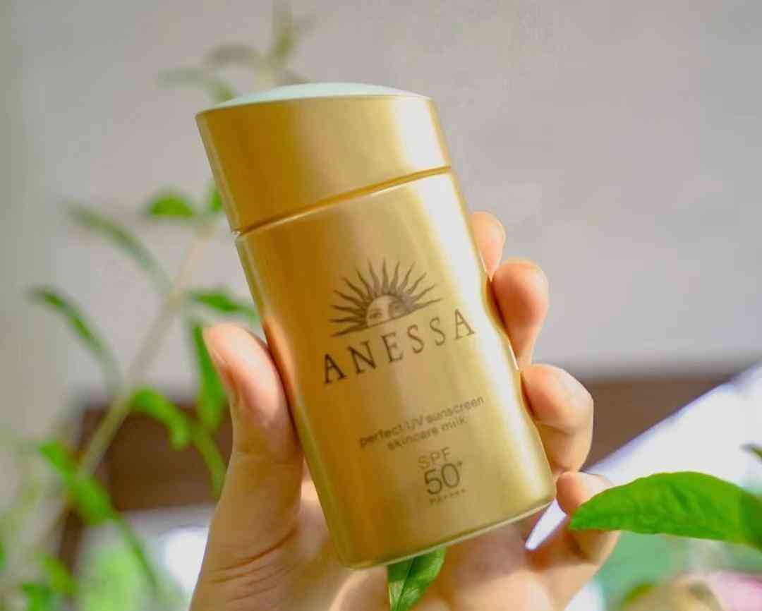 有没有保湿又防晒的化妆品(化妆品防晒霜哪个好用)插图13 有没有保湿又防晒的化妆品(化妆品防晒霜哪个好用)插图13