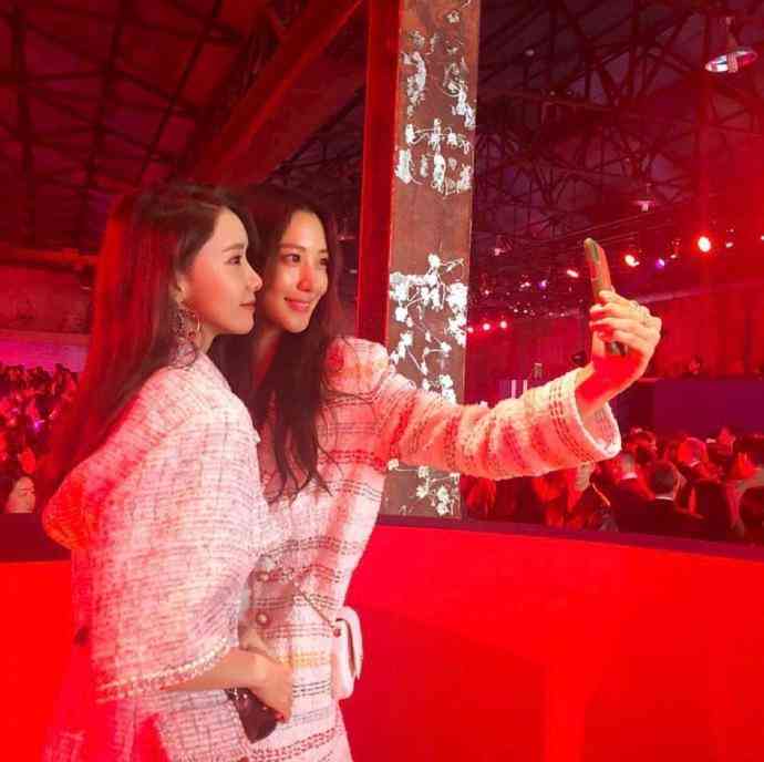 林允儿香奈儿化妆品广告(林允香奈儿彩妆护肤大使)插图6